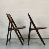 Pair of folding chairs canned