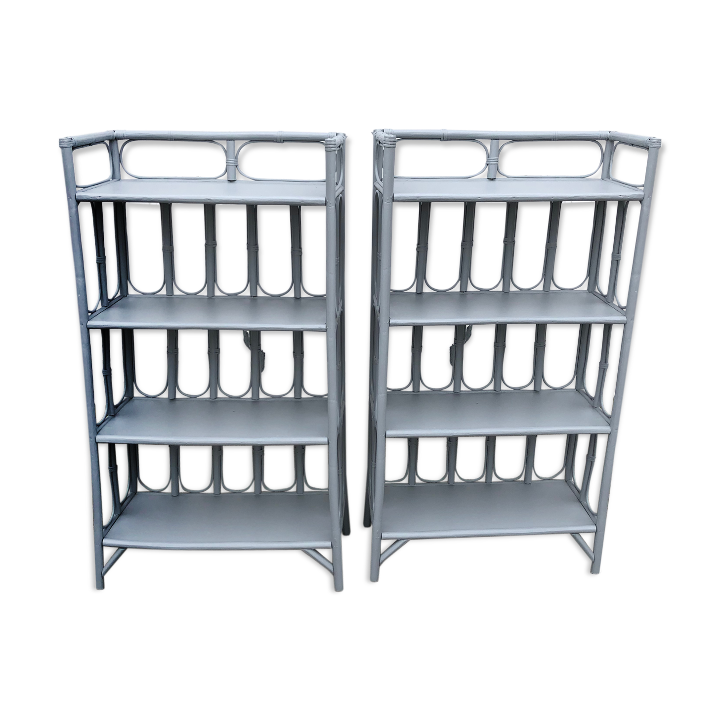 Pair of shelf in grey rattan