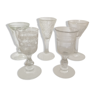 5 old digestive glasses