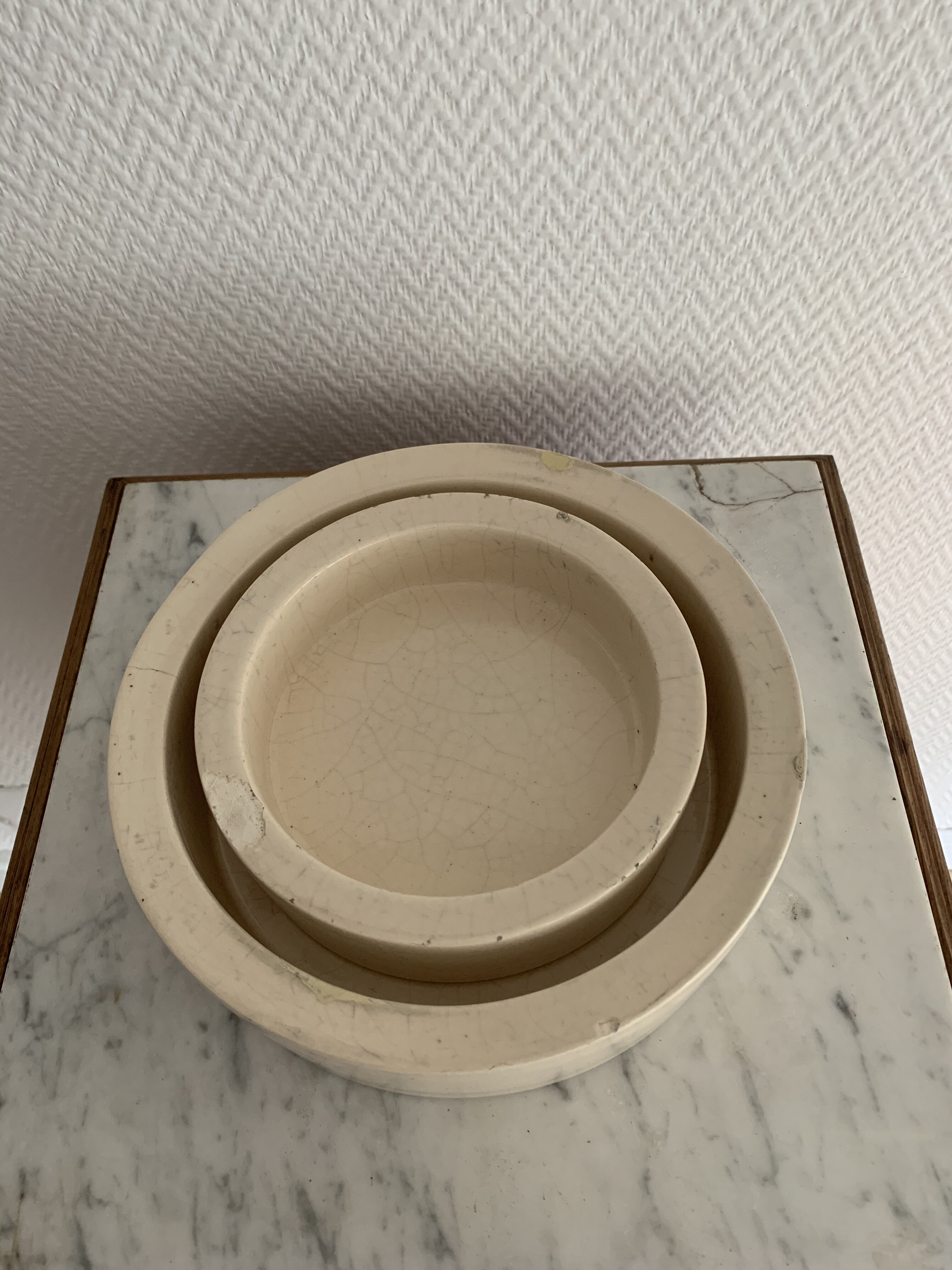 GM beige beige ceramic trinket bowl