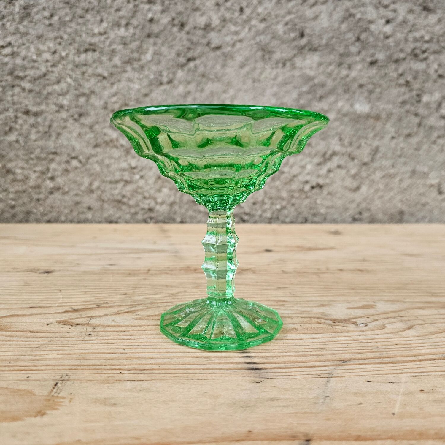 Coupelles en verre vert