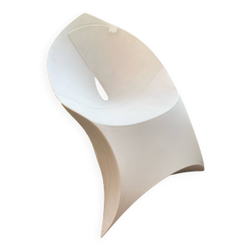 Chaise pliable abs blanc signée Flux Amsterdam vers 1980