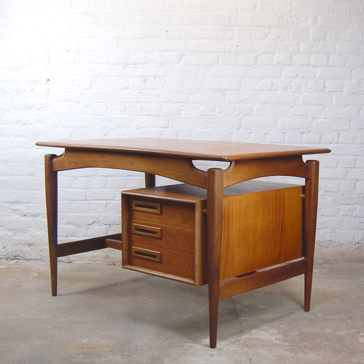 Scandinavian vintage office by P.J. Neirinck - Belgium