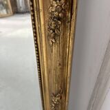 Miroir de style Louis XVI en bois et stuc doré XIX siècle