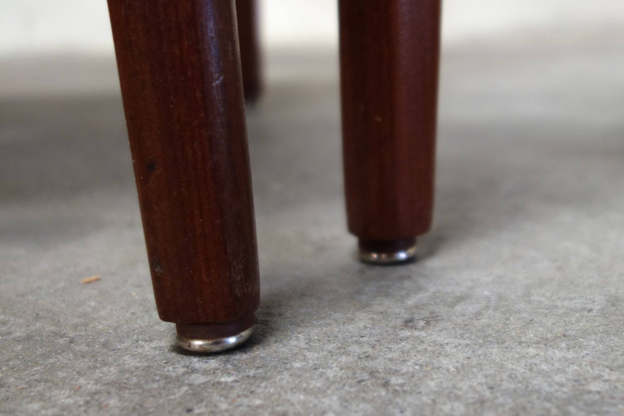 4 chaises scandinaves années 60