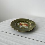 Slip plates decorated with apples and pears