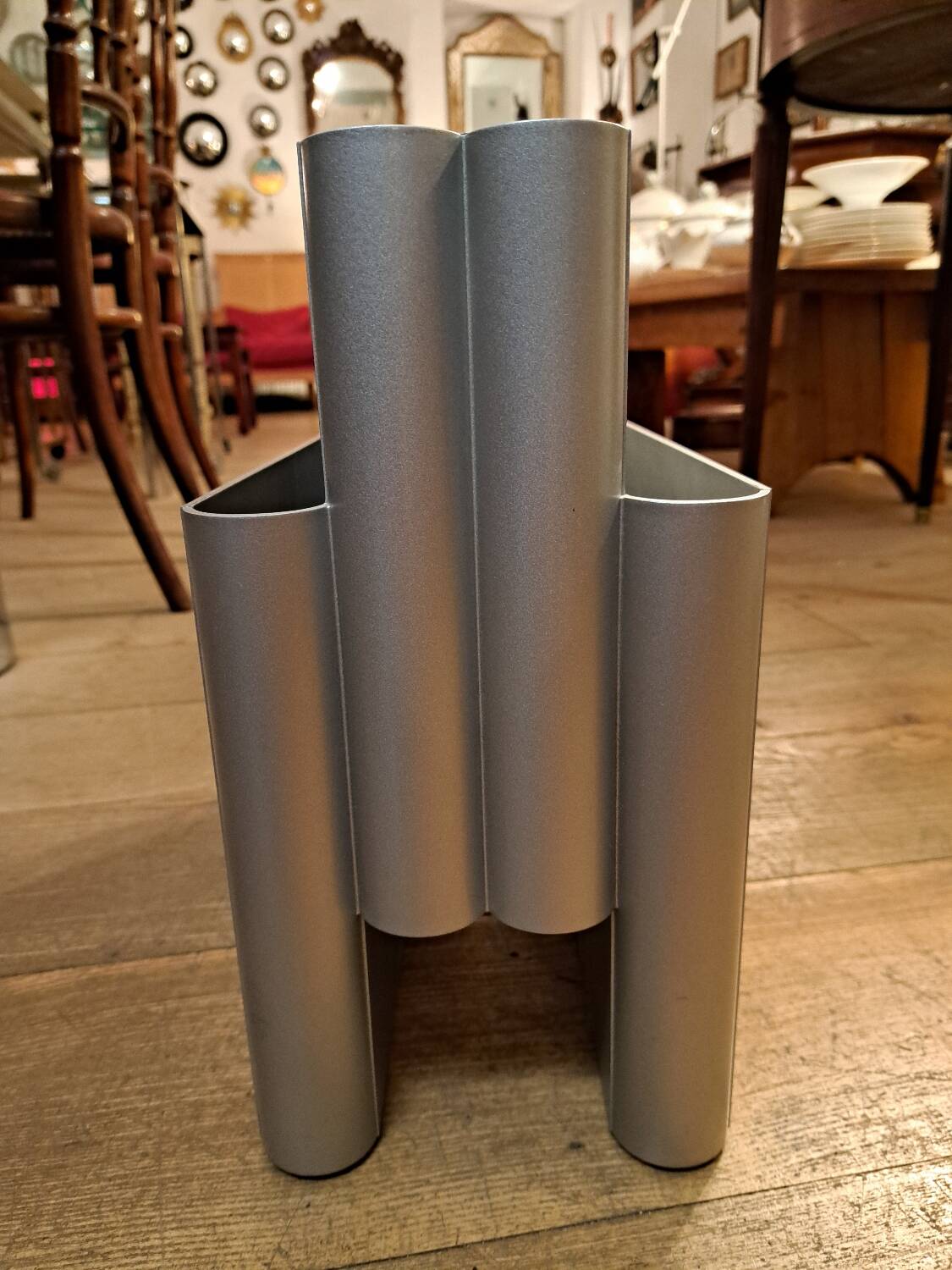 Giotto Stoppino magazine rack for Kartell