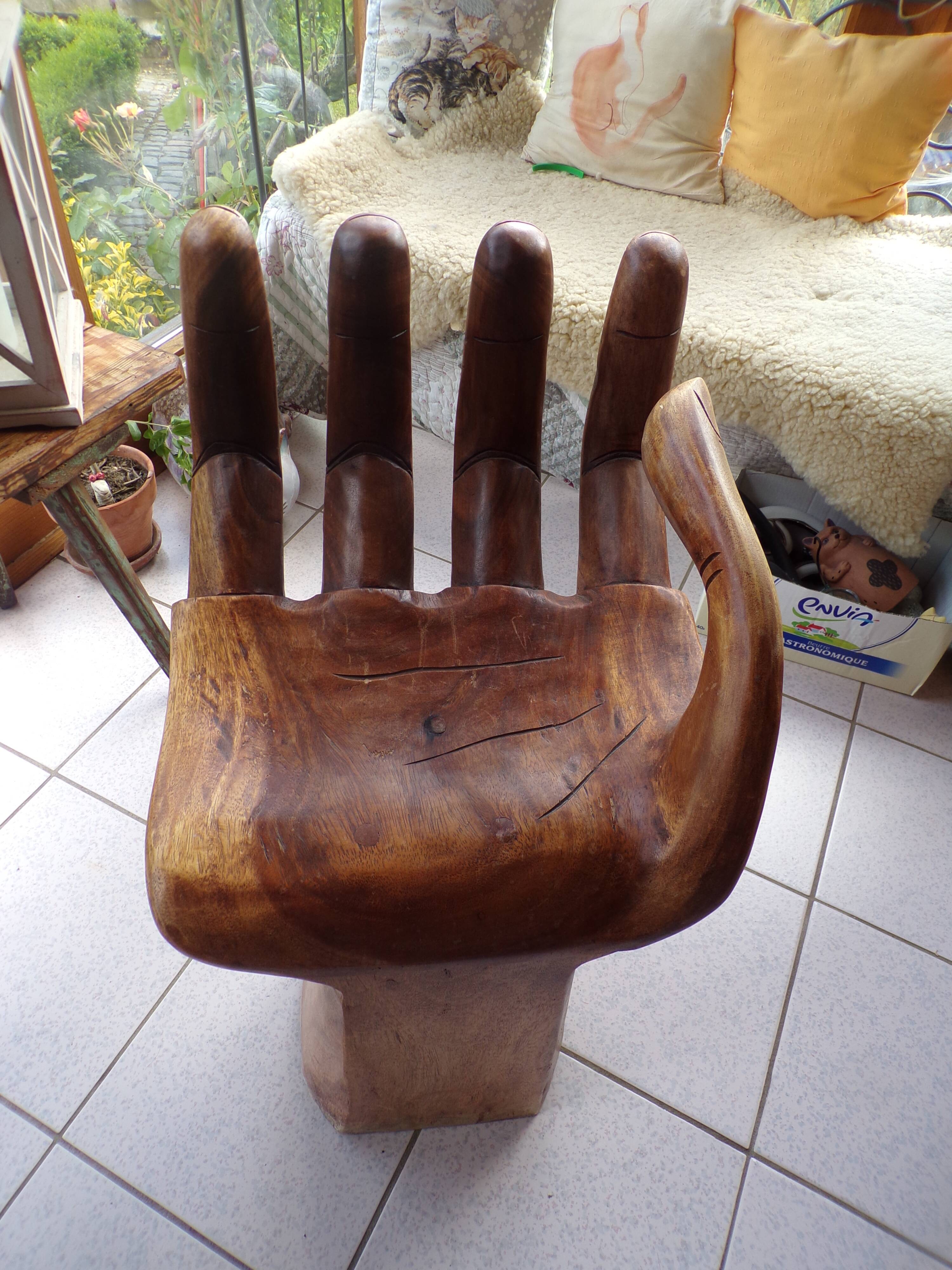 Buddha hand stool