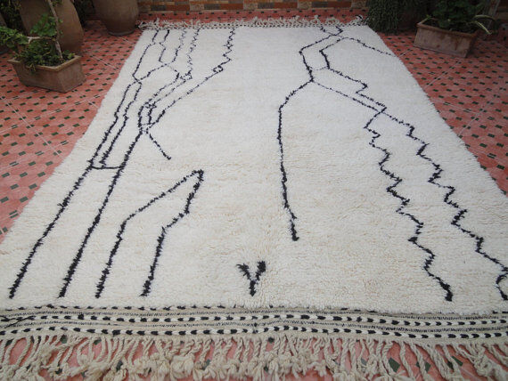 Wool vintage Beni Ouarain carpets Moroccan berber 283 x 192 cm