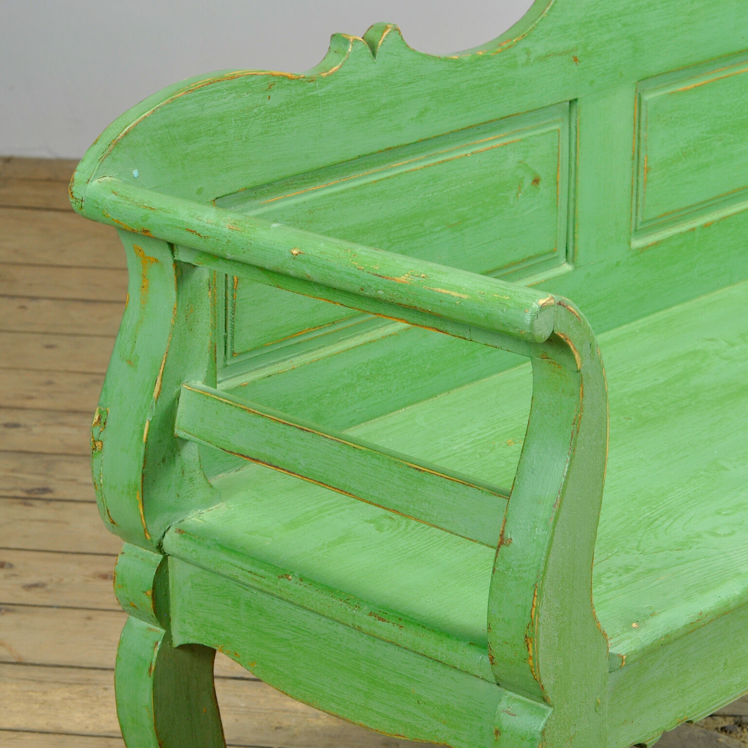 Antique pine bench, 1920s