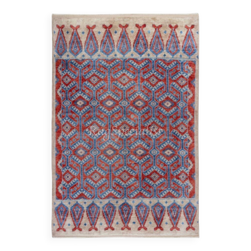 Tapis moderne noué à la main en laine organique filée à la main, options personnalisées disponibles.