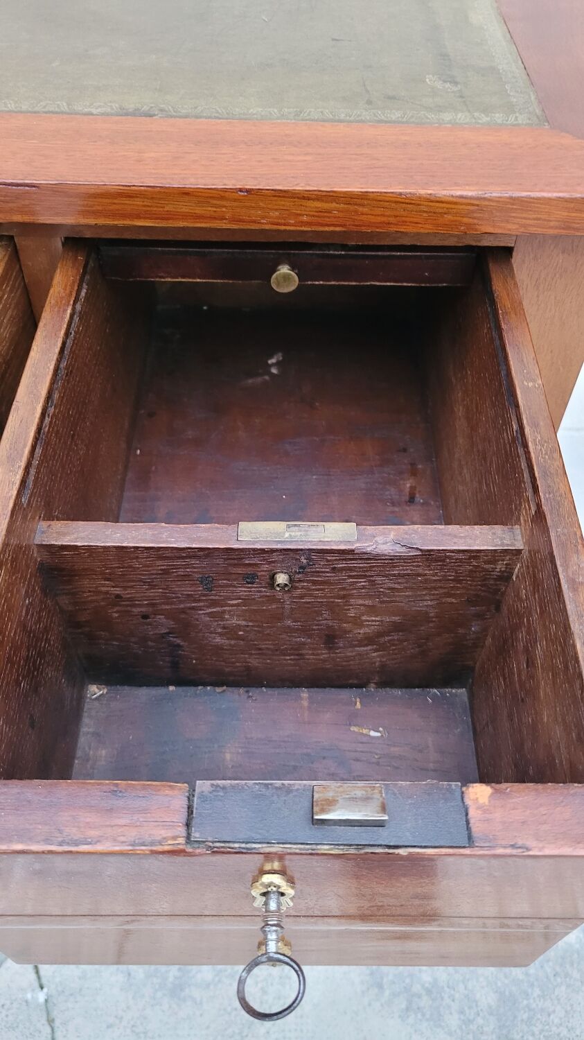 Louis XVI style flat desk in 19th century mahogany