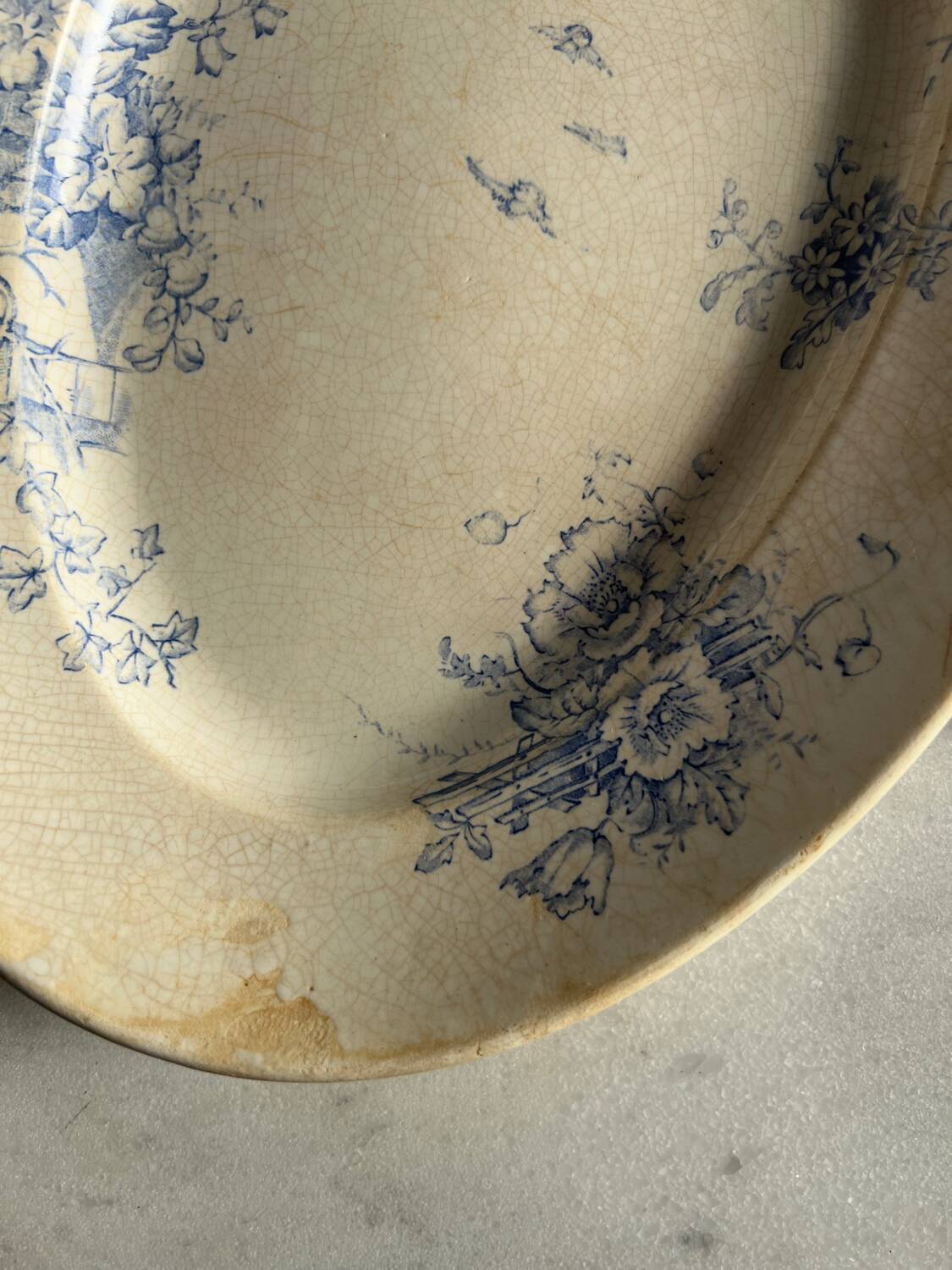 Old floral decor presentation plate