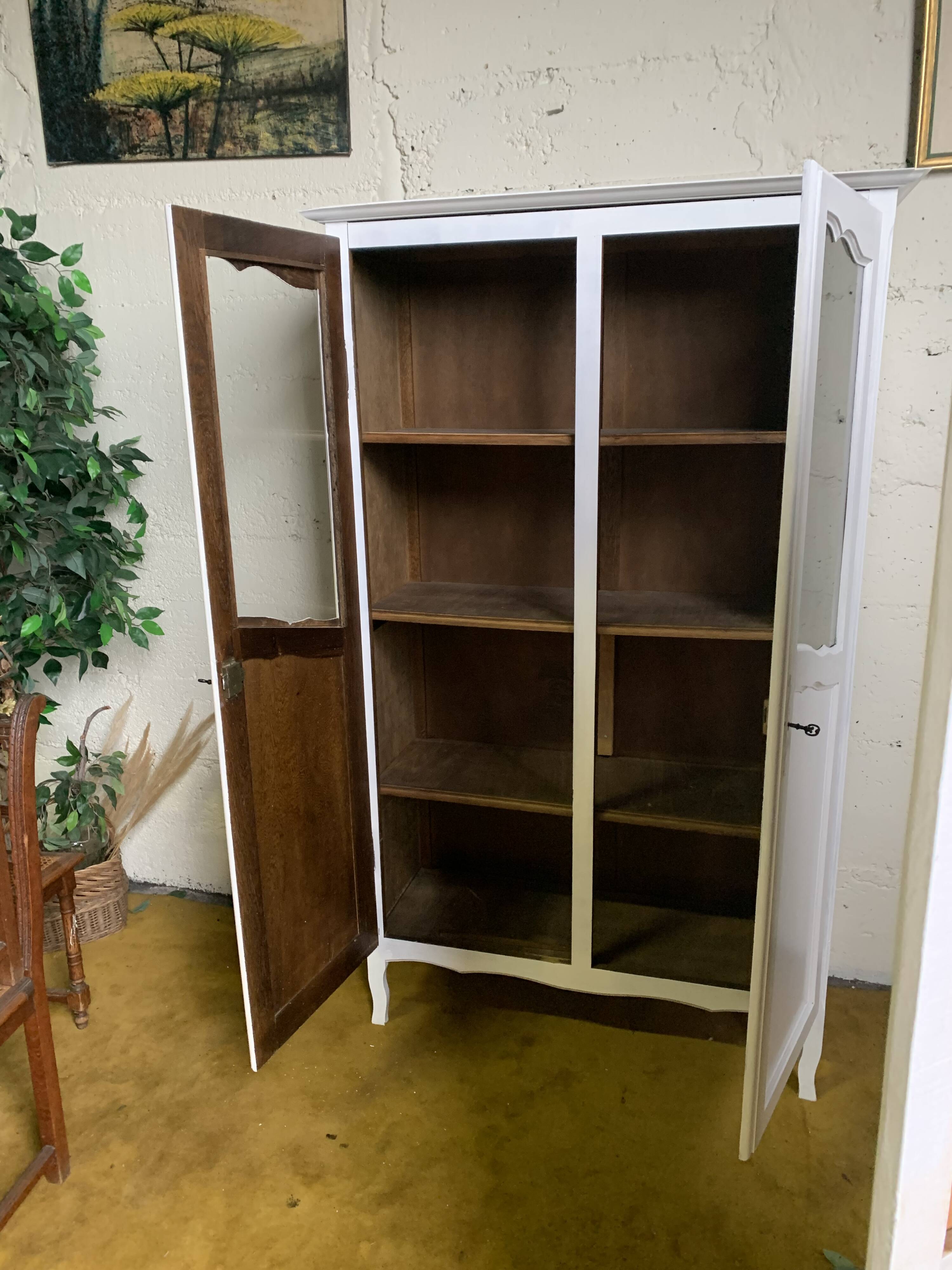 Parisian china cabinet display