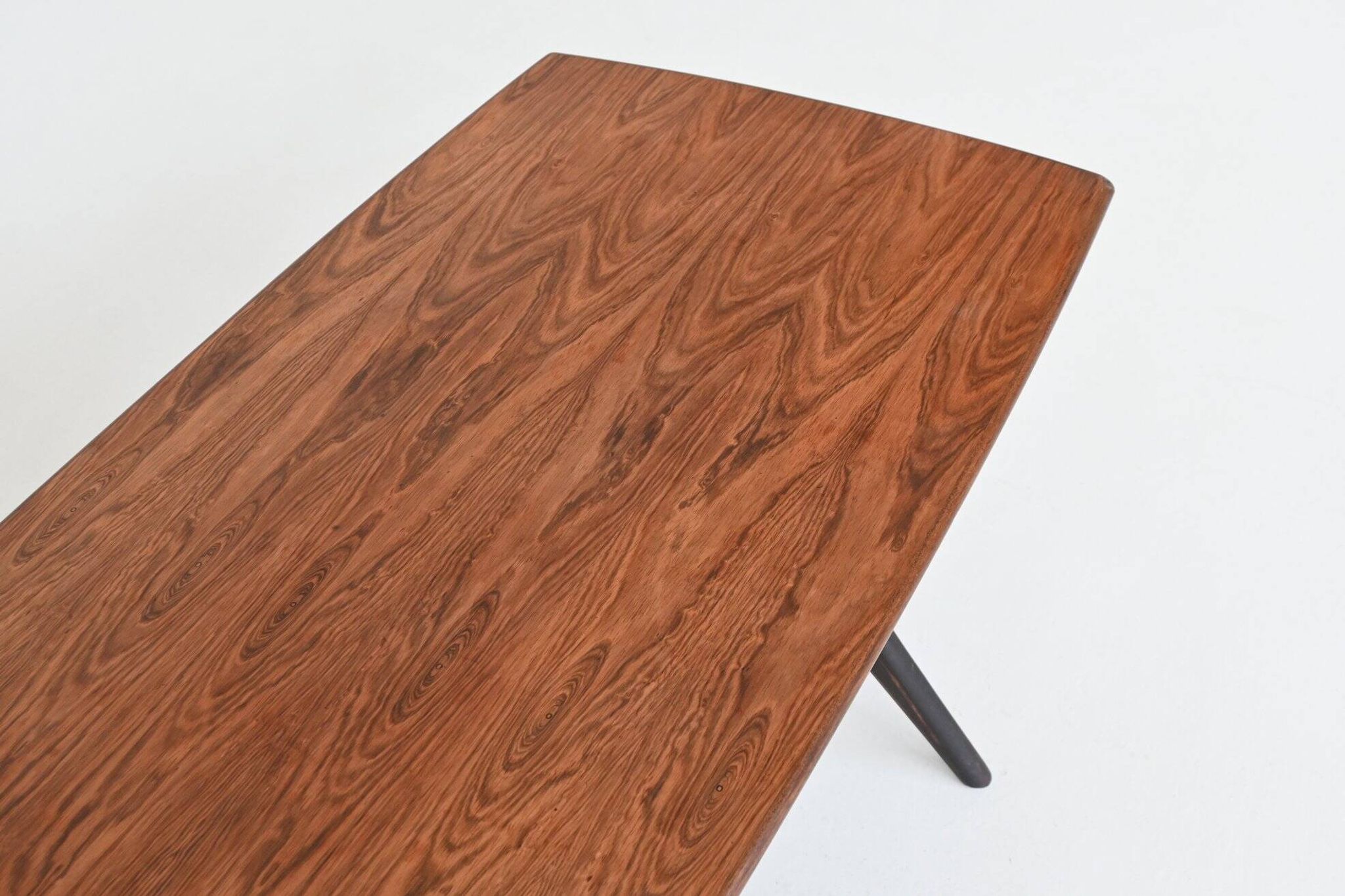 Table basse sculpturale Karl Ekselius en palissandre JOC Suède 1960