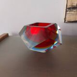 Empty pocket in Murano glass