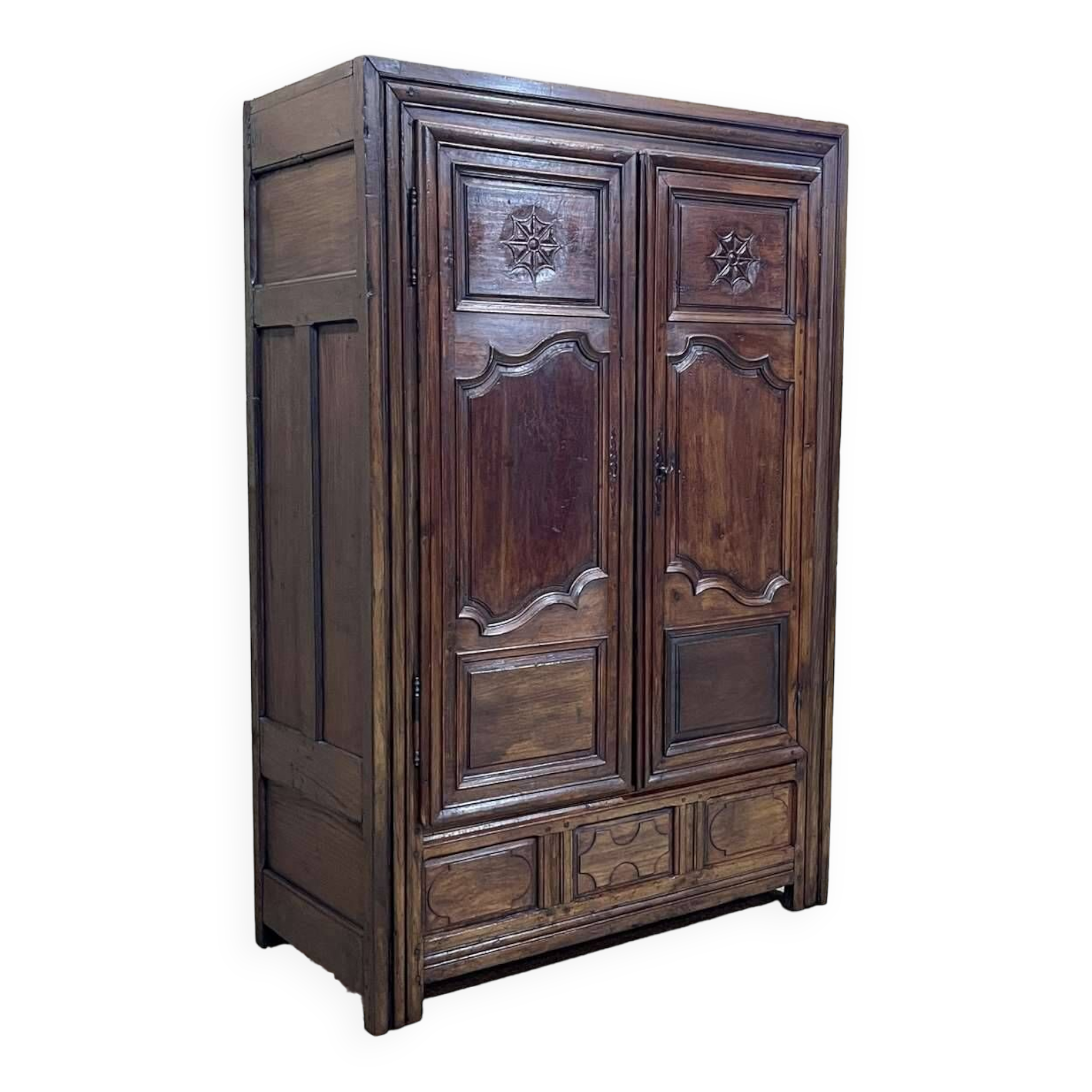 19th century Breton wardrobe in cherry, oak and chestnut