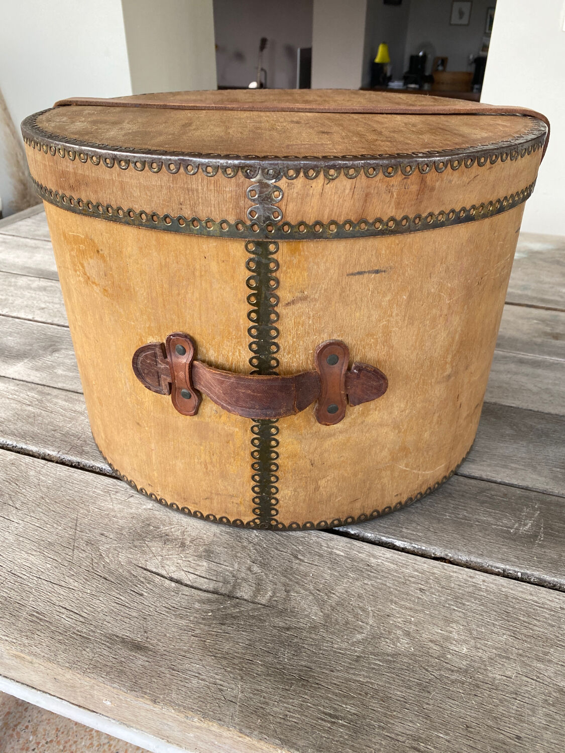 Wooden hat box early twentieth century