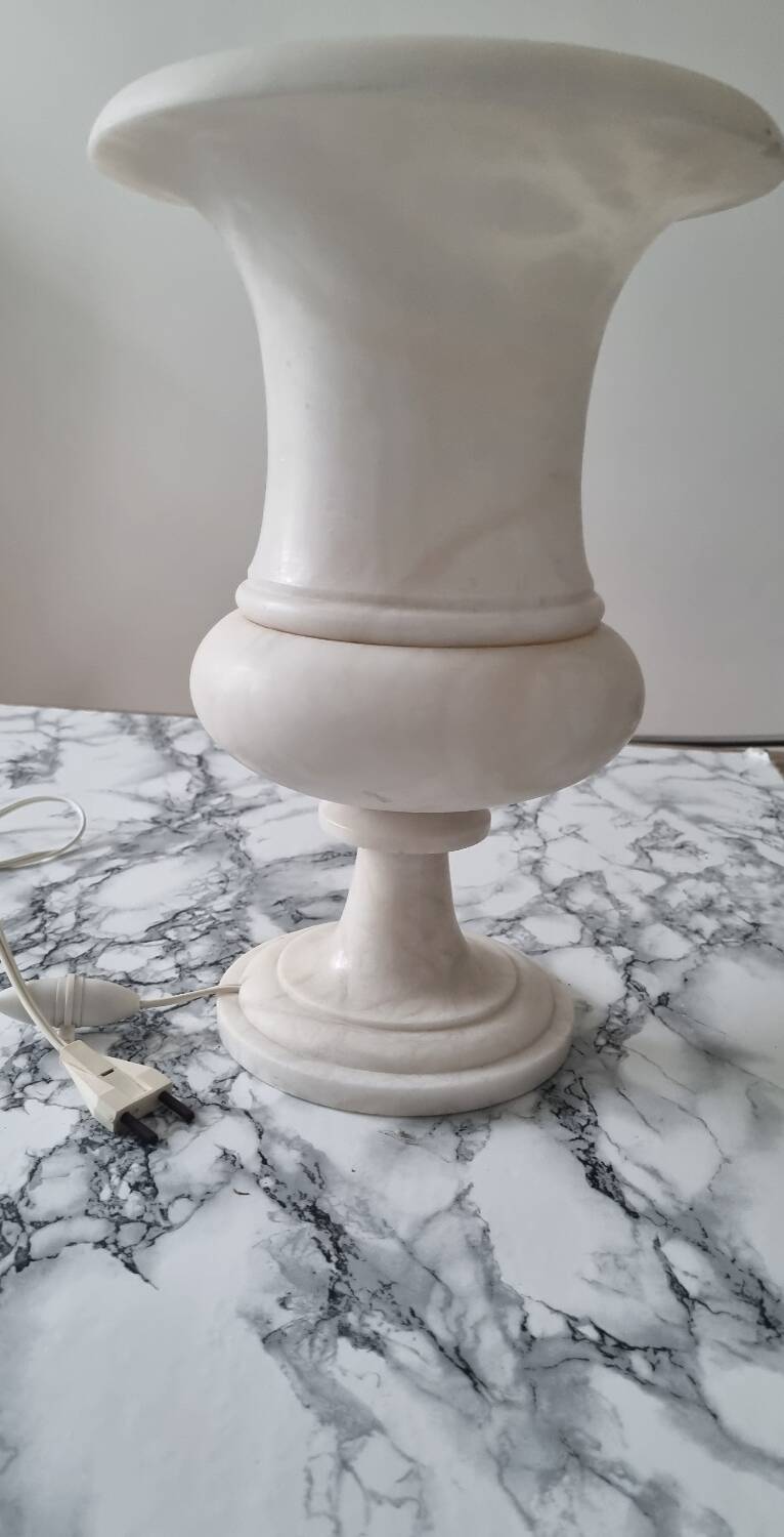Lampe a poser en albâtre vintage