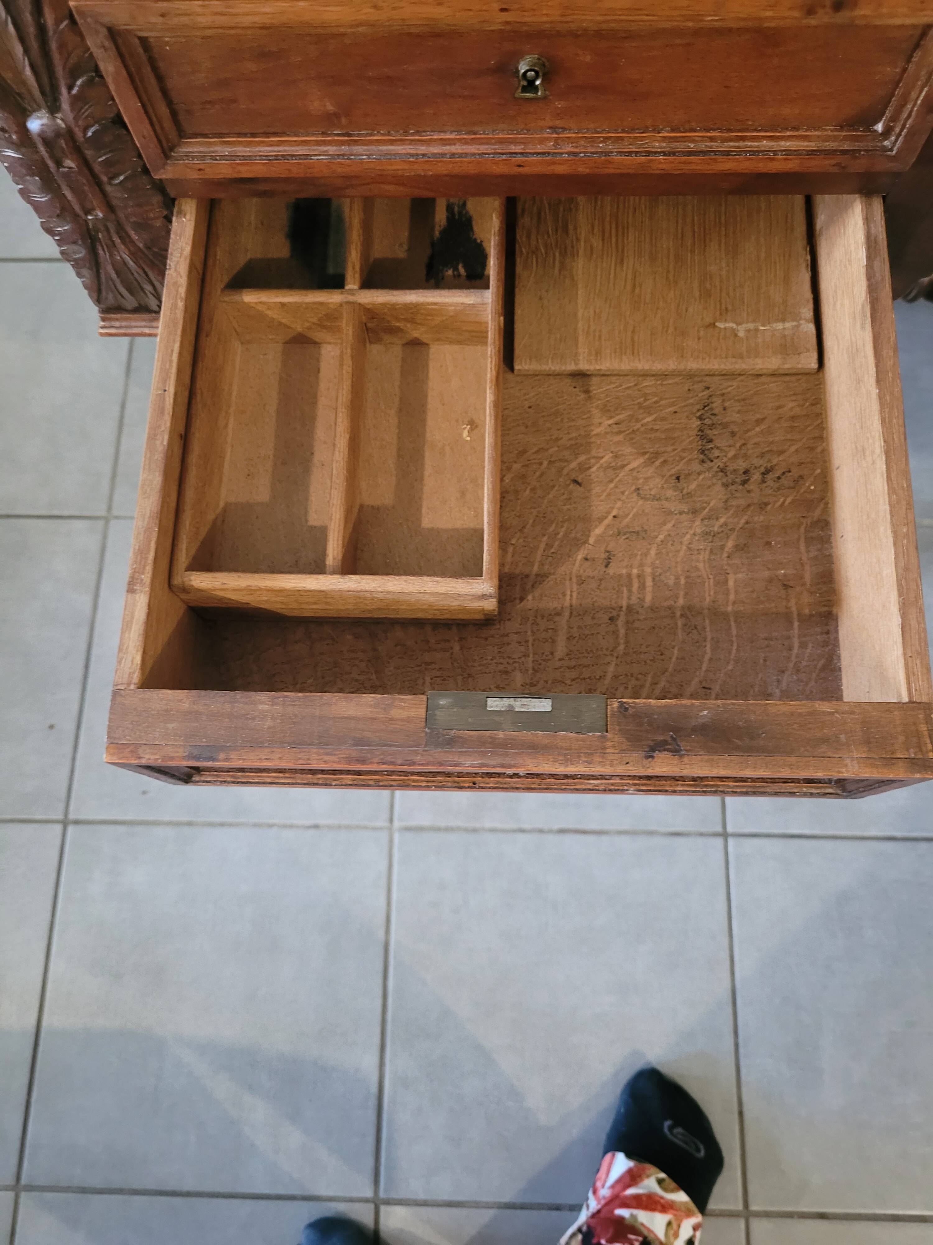 Bureau en chêne ancien