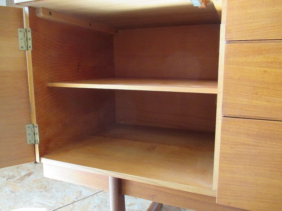 Uniflex clear wood sideboard