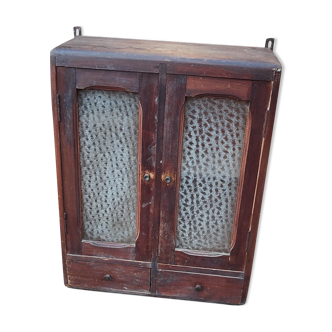 Wall-mounted medicine cabinet