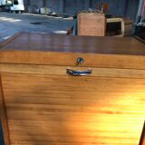 Furniture binder with oak curtain