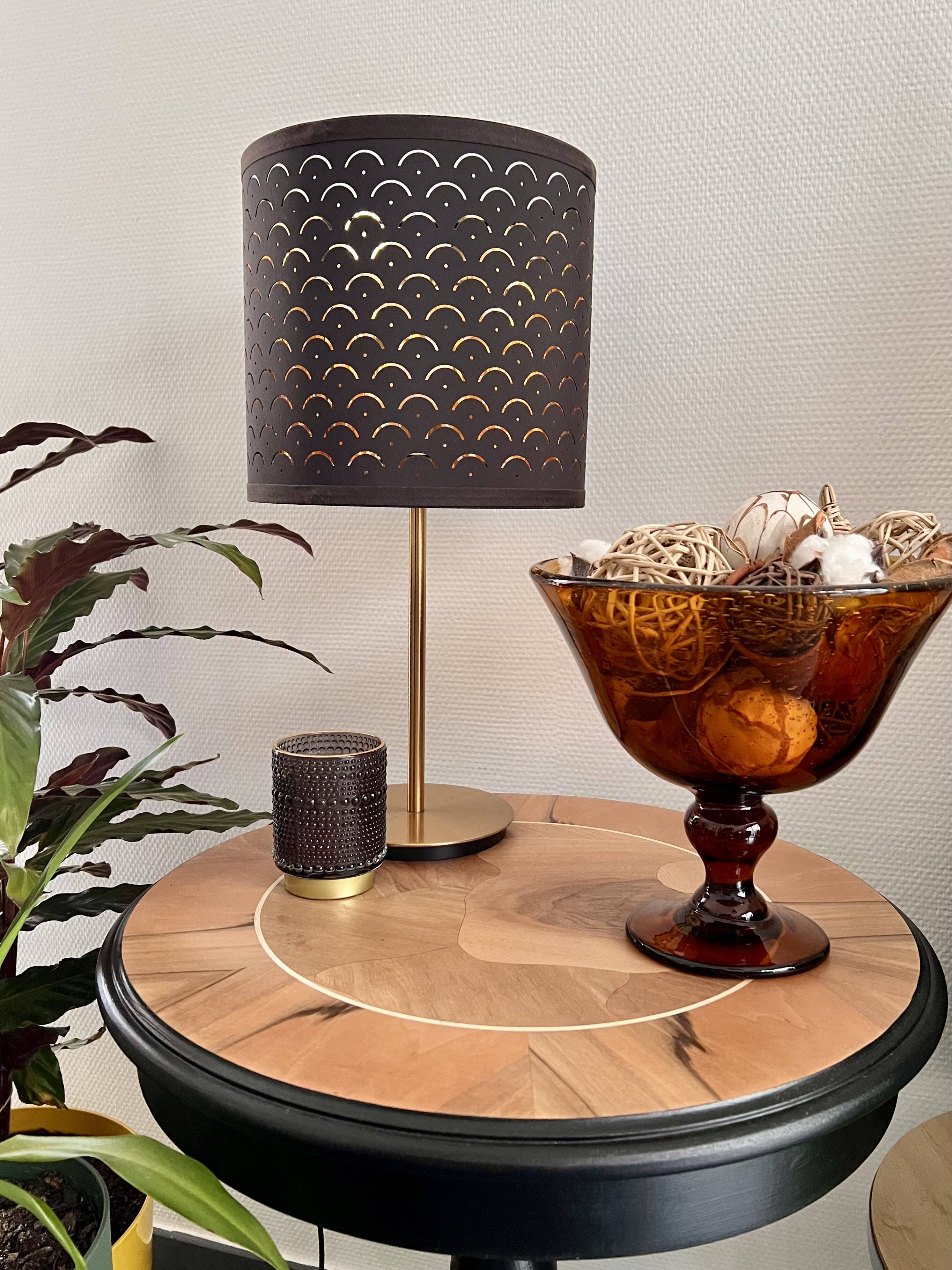 Guéridon en marqueterie rénové