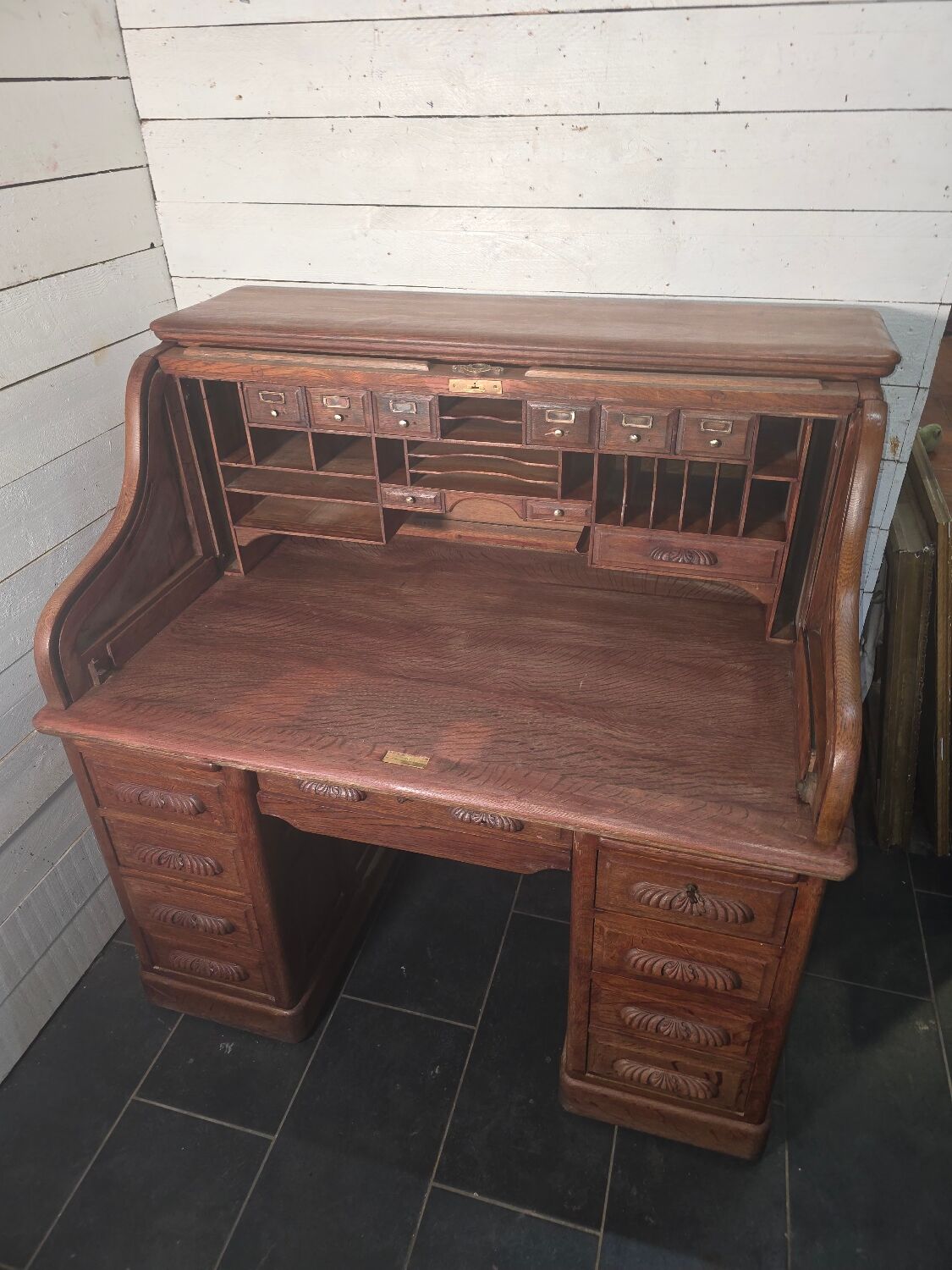 American curtain desk in solid oak from the 1900s.