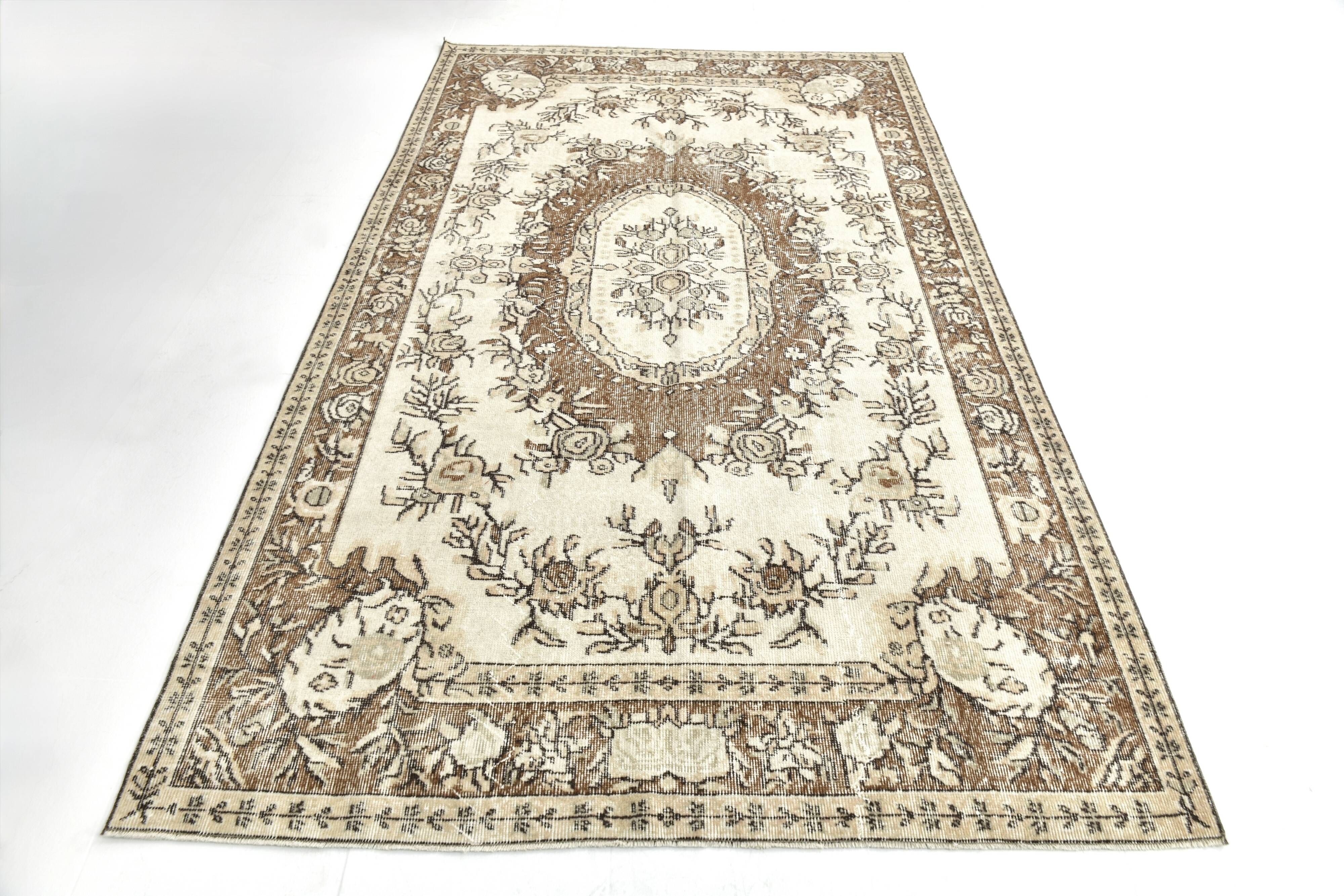 6x10 Brown & Cream Classic Turkish Vintage Rug, 177x296Cm
