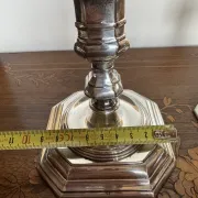 Paire de bougeoirs de style Louis XV