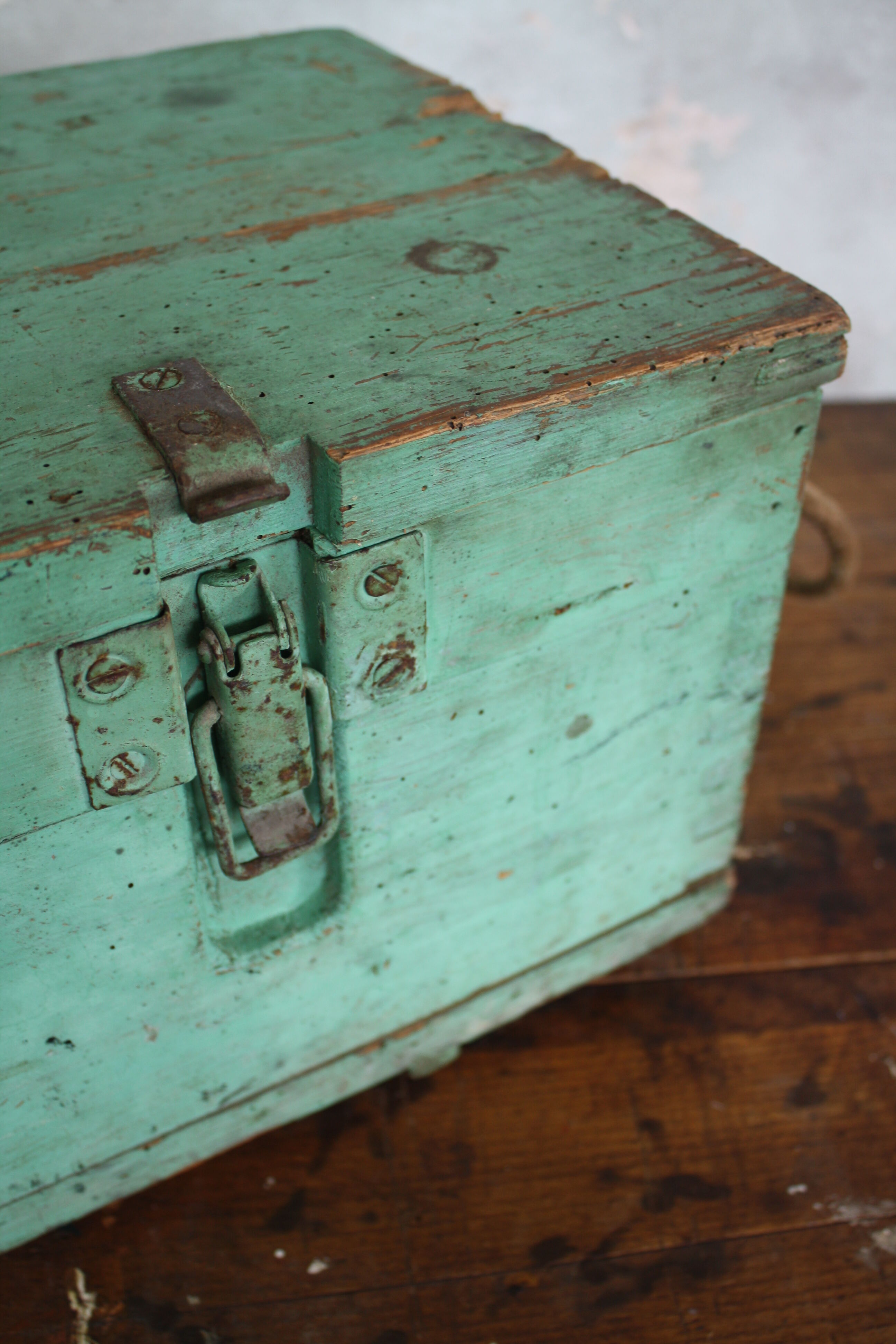 Green vintage wood tool case