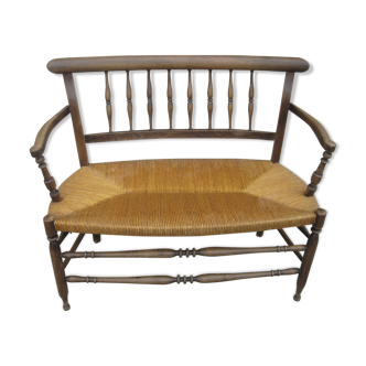 Vintage mulched wood bench