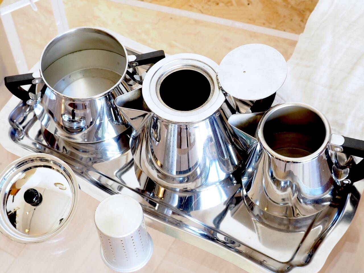 Art Deco style metal tea service LA SALAM