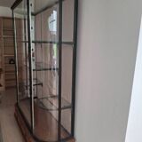 Vitrine Art Déco en métal et chêne