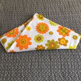 Rectangular woven cotton tablecloth with vintage floral patterns