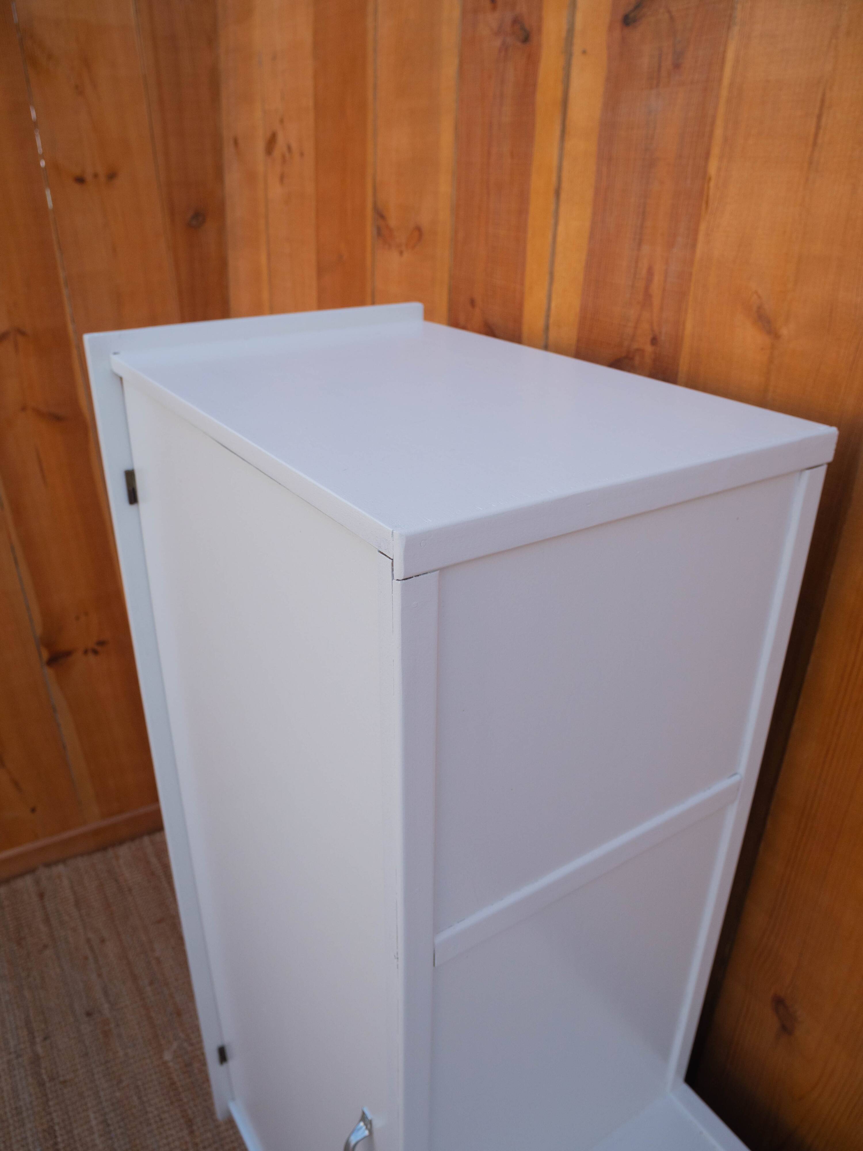 Asymmetrical wardrobe