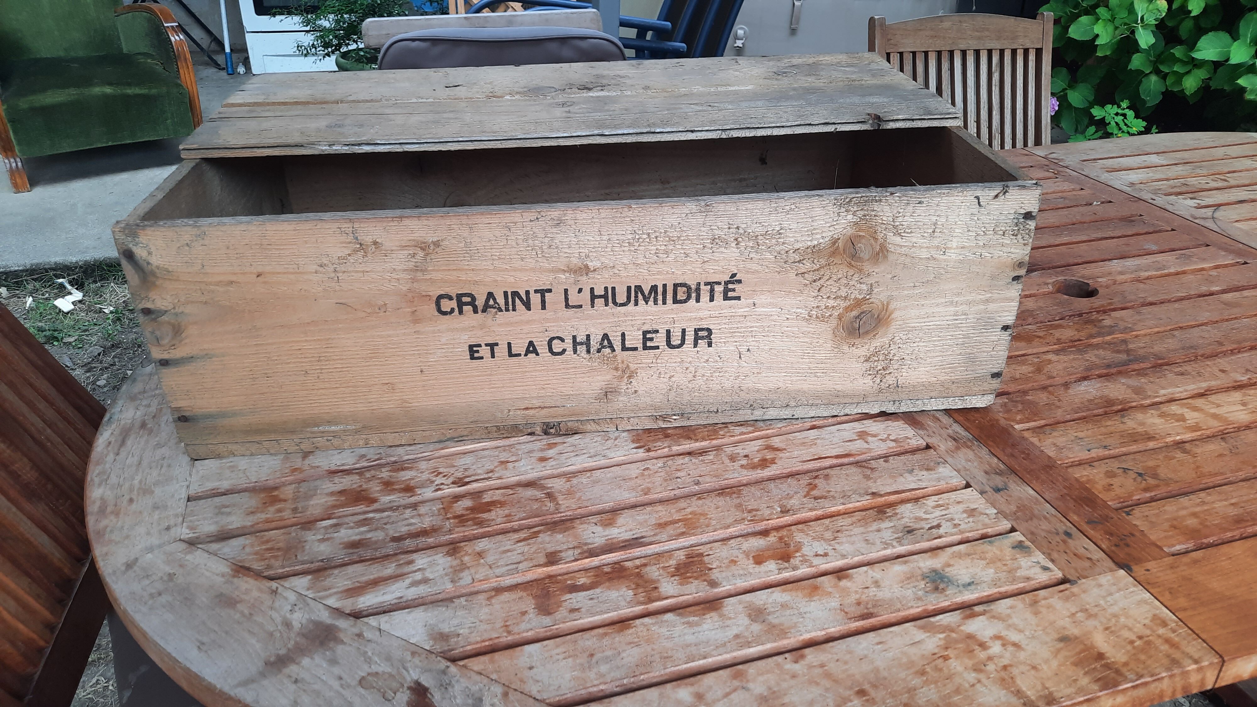 Nestlé chocolate wooden crate