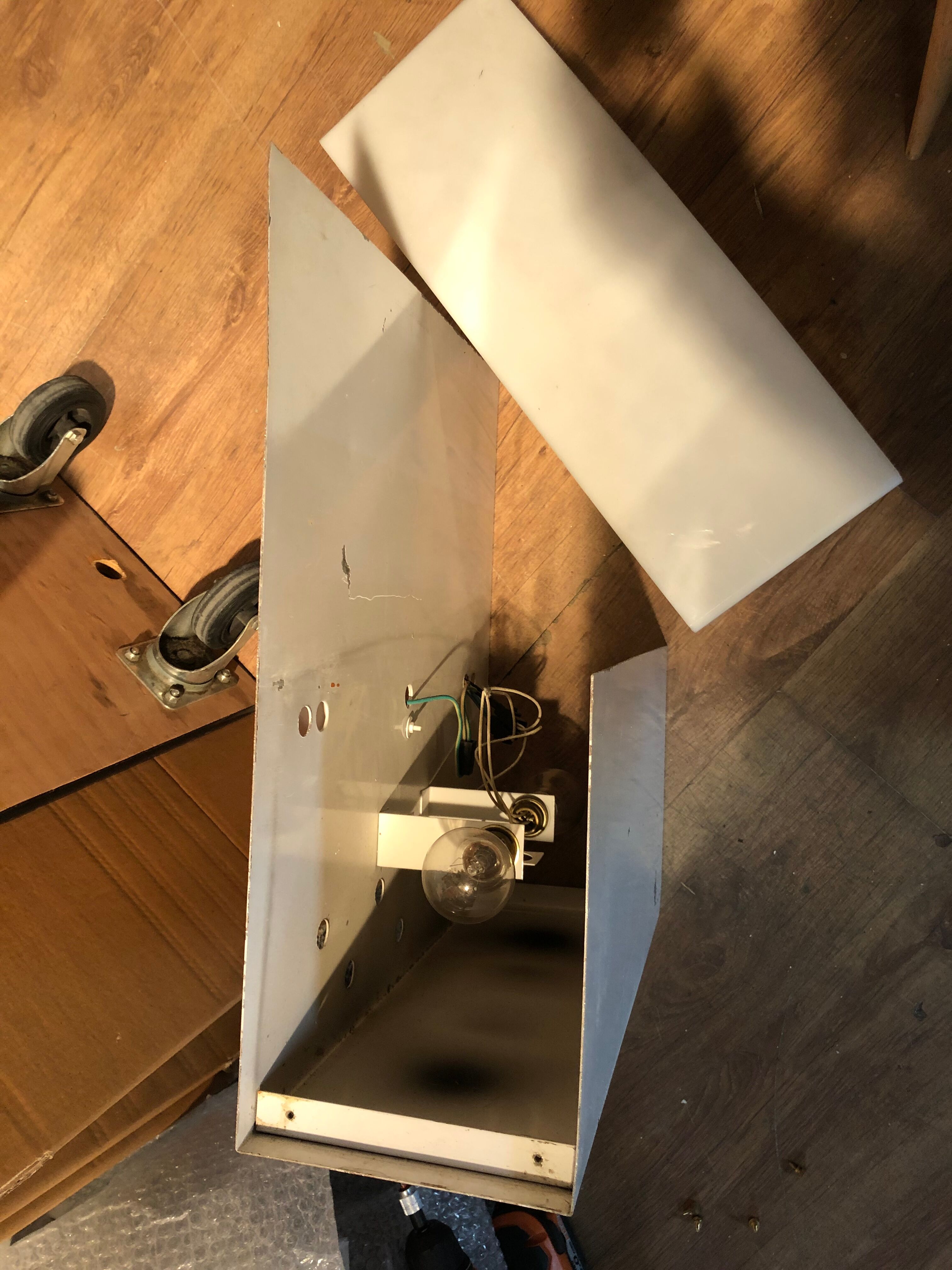 Series of 10 white laqué metal wall light 1960s