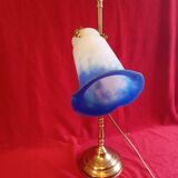 Brass floor lamp with tulip-shaped glass paste shade