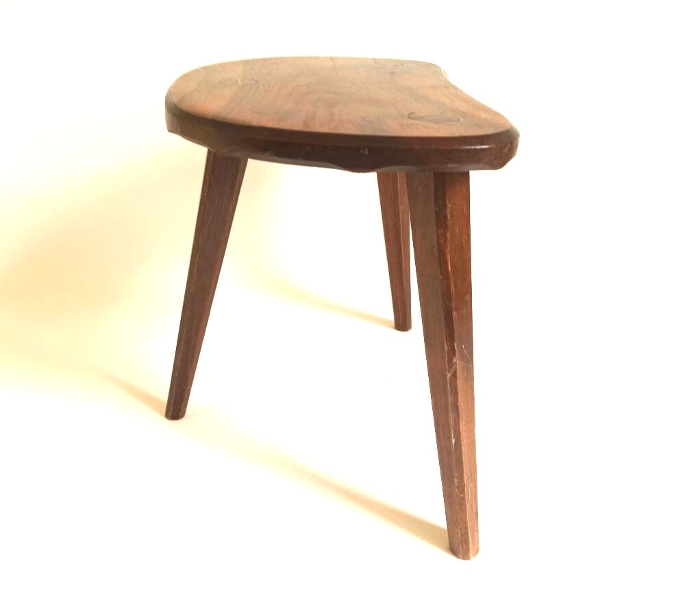 Tripod milking stool 60