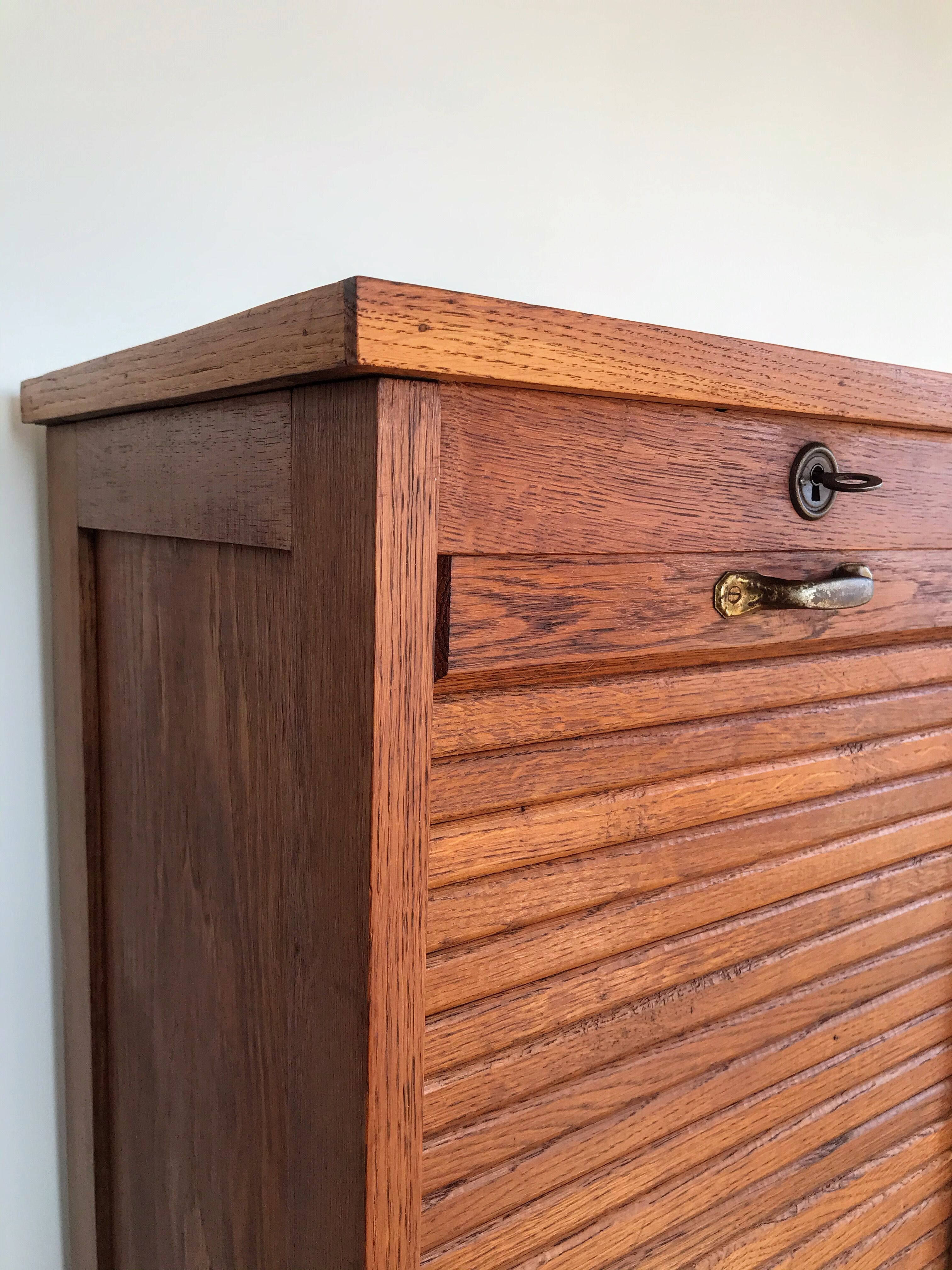 Vintage curtain binder in solid brown oak year 50