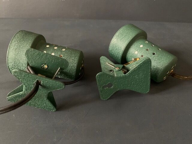 Spotlight clip 50s metal green bottle