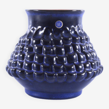 Vase en céramique Scultural, conçu par Berit Ternell et fabriqué par Uppsala Ekeby Suède en 1971
