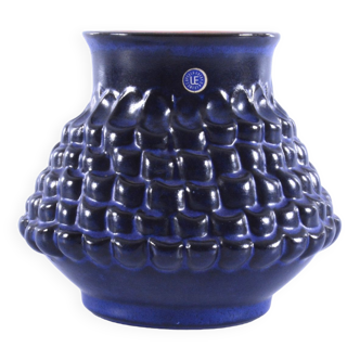 Vase en céramique Scultural, conçu par Berit Ternell et fabriqué par Uppsala Ekeby Suède en 1971