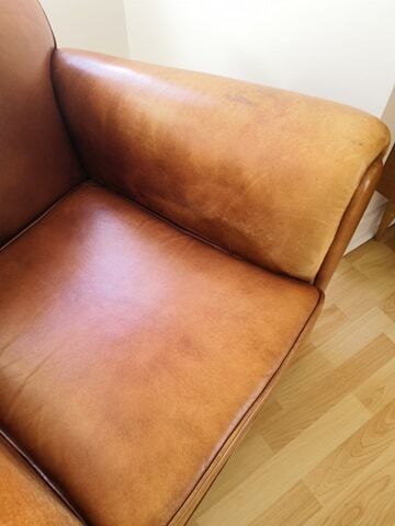 Tawny vintage leather club chair