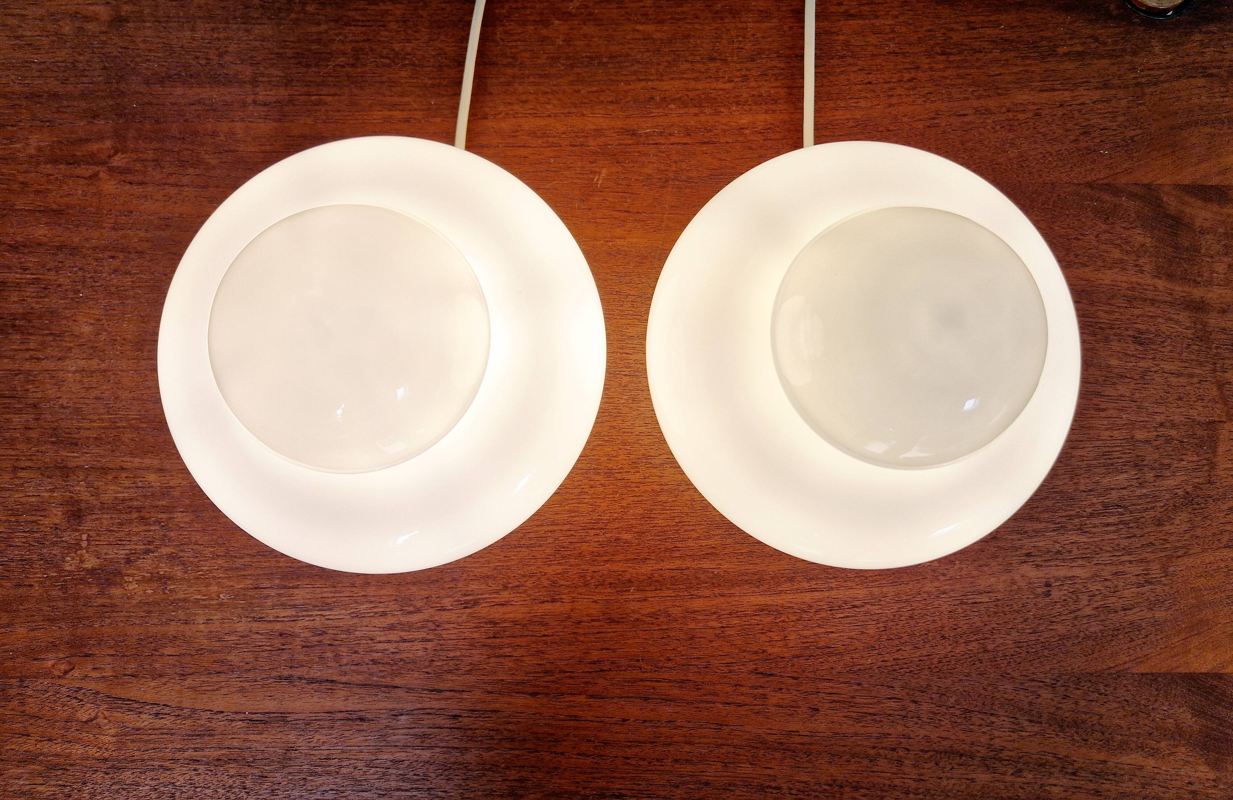 Space Age table lamp in white opaline, 1970s