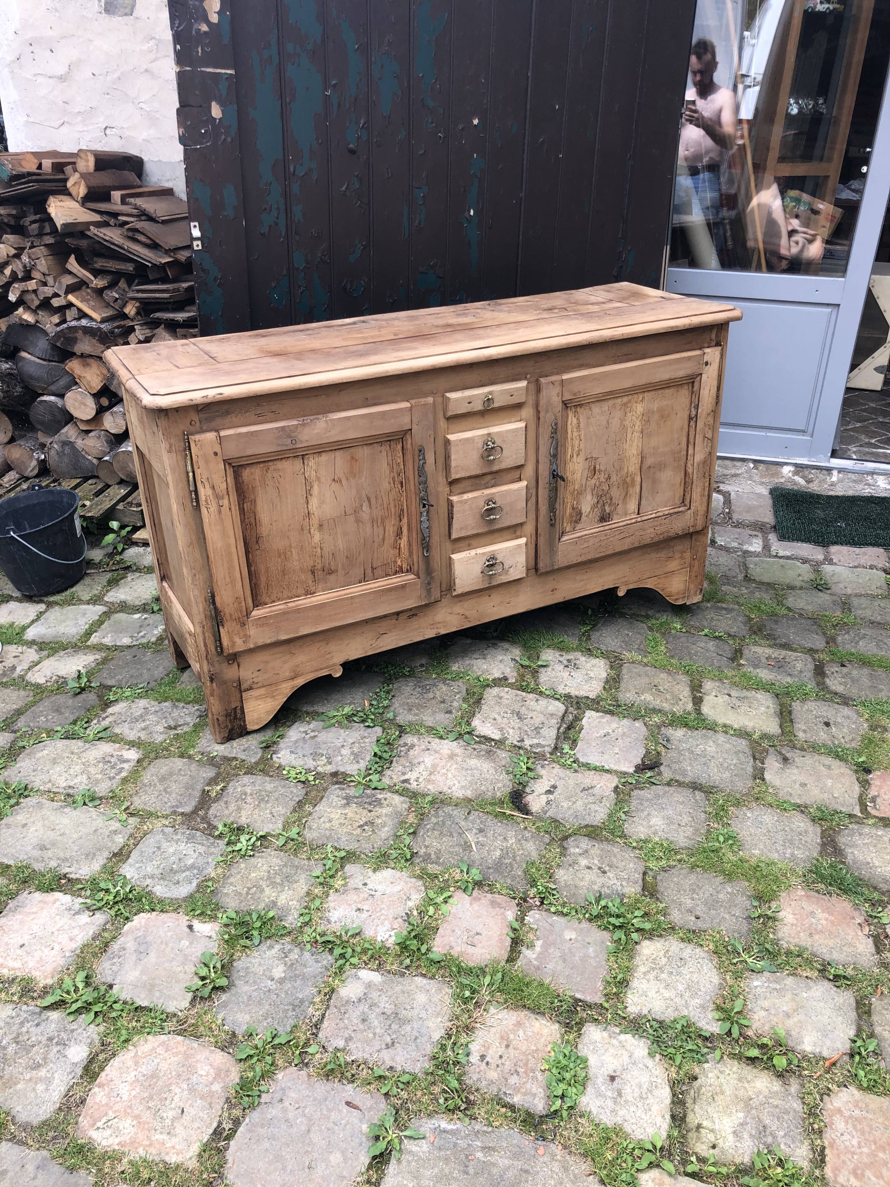 Buffet low in pickled cherry tree