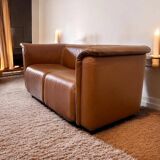 Canapé vintage en cuir couleur cognac deux places