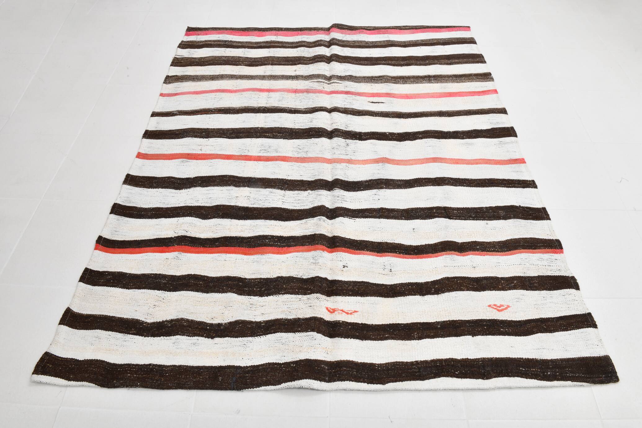 6x7 Natural White & Brown Kilim Rug, 183x212Cm
